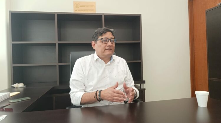 Piden a padres de familia reforzar valores de los estudiantes de nivel medio