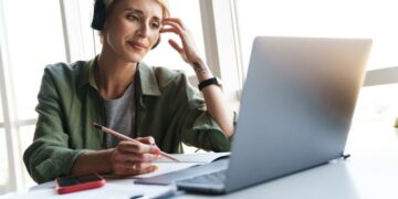 El Impacto del E-learning en la Competitividad Empresarial: Ventajas de Capacitar a tu Equipo