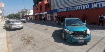 Se registra choque múltiple en el 21 Carrera Torres