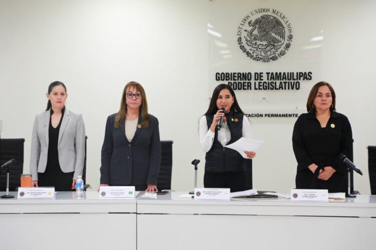 Terminan diputados sesiones e instalan la Comisión Permanente