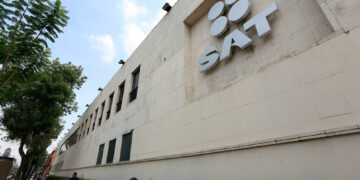 SAT reafirma su compromiso para combatir la corrupción