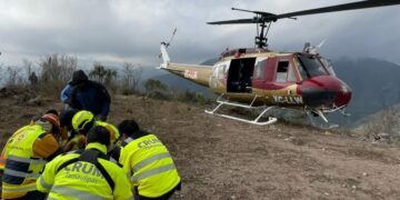 Rescatan a jornalero de 57 años atrapado en la Sierra Madre tras accidente en Tula