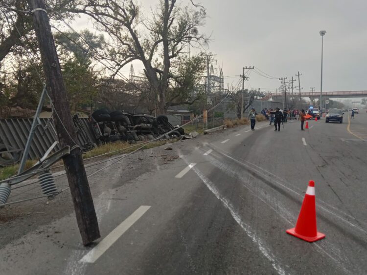 2 personas sin vida tras trágico accidente en la carretera Victoria – Monterrey