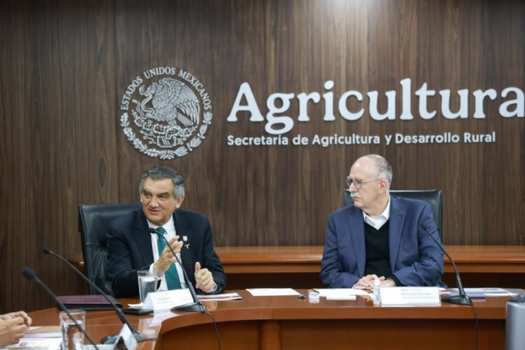 Gestiona gobernador apoyos para la agricultura y los productores de Tamaulipas