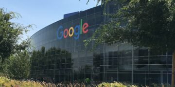 Google recorta personal en medio de reestructuraciones internas