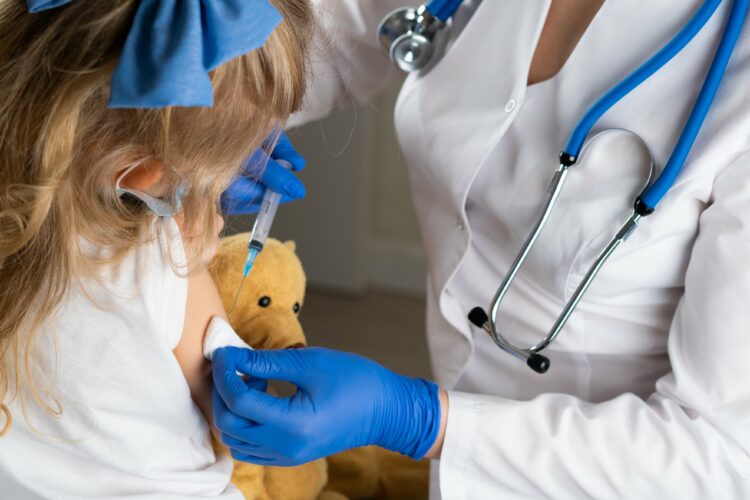 Vacunarán a niños varones de 11 años contra el Virus del Papiloma Humano