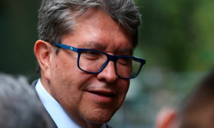 Aranceles en la mira: Monreal pide calma y estrategia