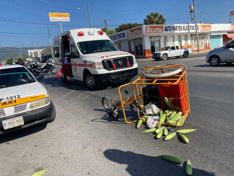 Atropella a elotero dejándolo mal herido