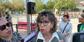 SEBIEN entrega víveres tras lluvias por Barry