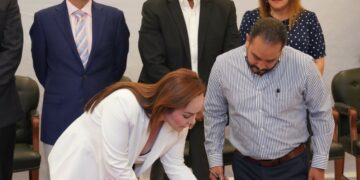 Carmen Lilia impulsa histórica transformación del transporte público en Nuevo Laredo
