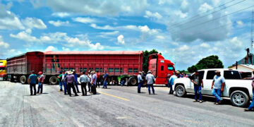 Bloqueos carreteros en Tamaulipas dejan pérdidas por 500 mdp