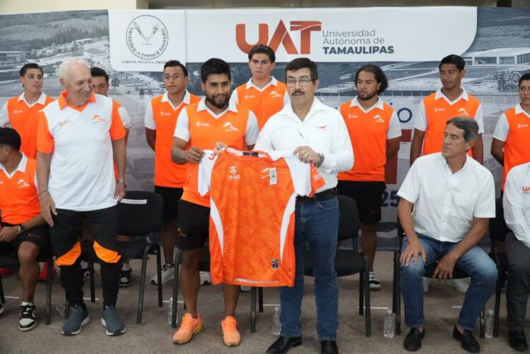 Rector presenta a Correcaminos para el Torneo Apertura 2025