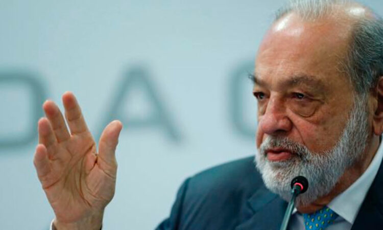 Pemex debe más de 700 millones de dólares a empresa de Carlos Slim