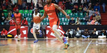 Correcaminos cae 97-93 ante Mineros tras gran reacción