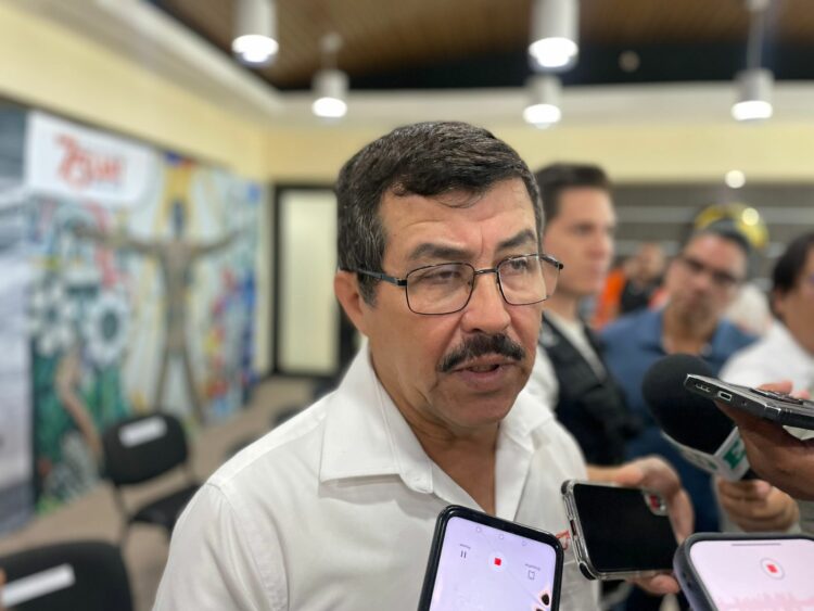 UAT participa en estrategia para erradicar el gusano barrenador del ganado