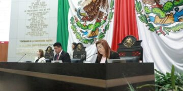 Desaparecen ITCA y otros institutos para recortar gastos; DIF e IPSSET quedan fuera