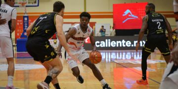 Spearman y Williams Jr destacan en debut de Correcaminos