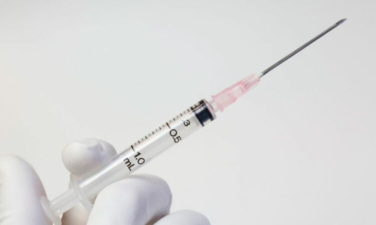 Ecuador analiza reforma para castigar violación con castración química