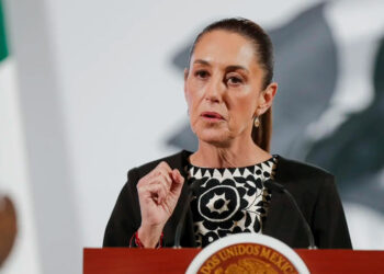 Sheinbaum lamenta muerte de maestra Irma Hernández en Veracruz