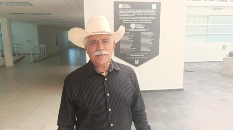 Vicente Verástegui reclama abandono al campo en Tamaulipas