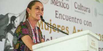 Mujeres artesanas de Amuzgo