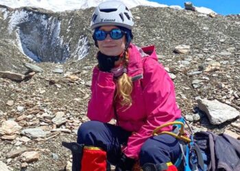 alpinista rusa atrapada a 7.000 metros de altura