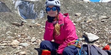 alpinista rusa atrapada a 7.000 metros de altura