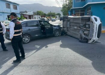 Vuelca en el 23 Berriozábal tras omitir señal de alto
