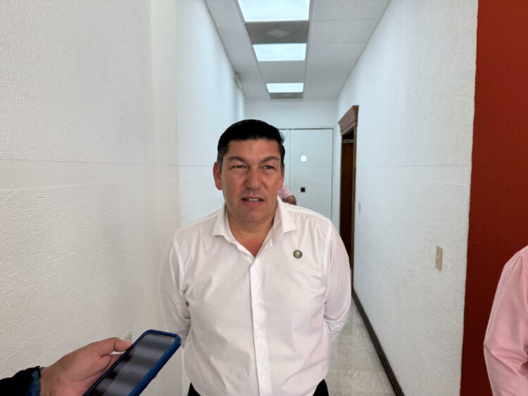 Pepe Braña se destapa para la alcaldía de victoria