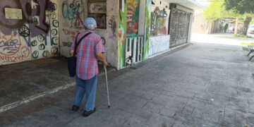 Proponen castigar con más rigor el abandono de adultos mayores y estudiantes en Tamaulipas.