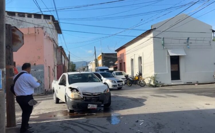 Se registra choque en cadena en el 10 bravo