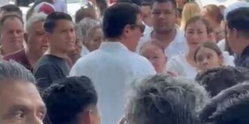 Mario López «La Borrega» intenta colarse a evento de Sheinbaum en Victoria y le piden retirarse.