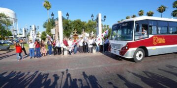 Carmen Lilia Canturosas Moderniza el Transporte Público en Nuevo Laredo