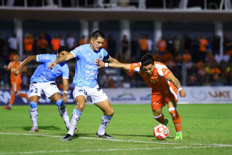 Jaiba Brava se lleva el Clásico Tamaulipeco; vence 2-1 a Correcaminos en el Marte R. Gómez.