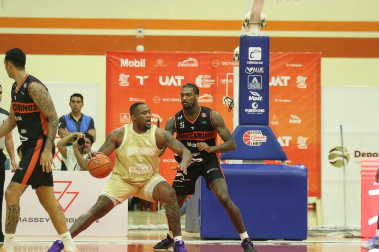 Divide Correcaminos la serie en casa contra los Dorados