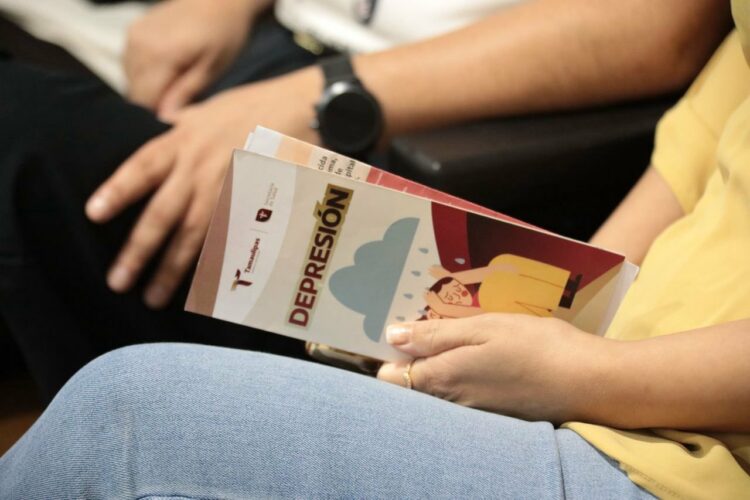 Congreso de Tamaulipas imparte conferencia sobre depresión y prevención del suicidio a su personal.
