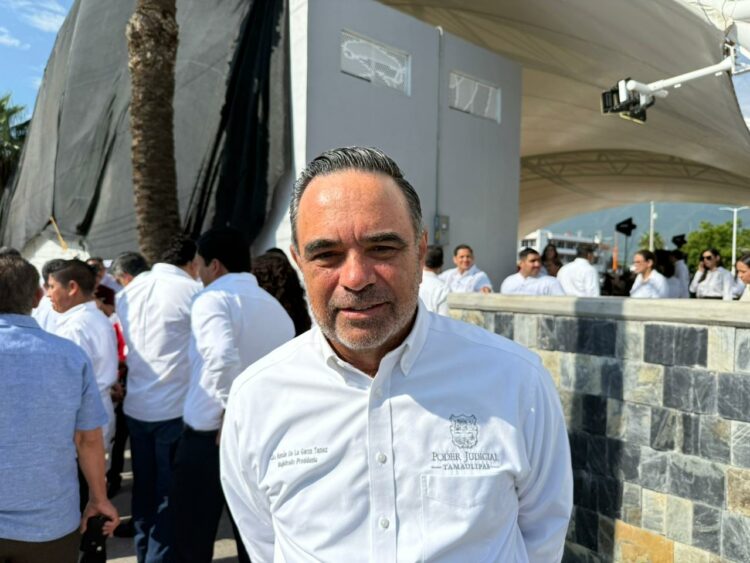 Podría caer en delito padre de la menor que no ha sido entregada a su madre, advierte Hernán de la Garza.