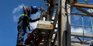 COMAPA Sur realiza trabajos eléctricos estratégicos de modernización en planta Altavista