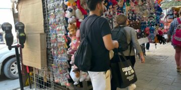 Hasta el 50% de los comercios en Tamaulipas operan en la informalidad, advierte Subsecretaria.