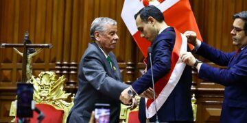 José Jerí presidente interino de Perú