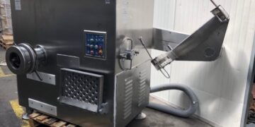 Cómo la innovación en molinos y mezcladoras mejora la calidad de los productos cárnicos