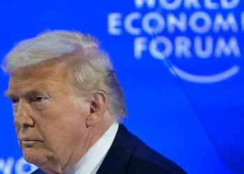 Trump advierte en Davos sobre el rumbo de Europa y condiciona su futuro al éxito de EE. UU.