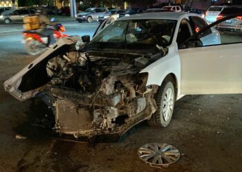 Colisión entre ambulancia de la Cruz Roja y vehículo particular deja cuatro heridos en Ciudad Victoria.