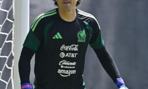 Memo Ochoa se perfila como titular en el Mundial ante Sudáfrica