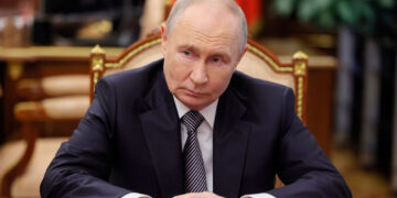 Putin comienza visita oficial de tres días a Kazajistán