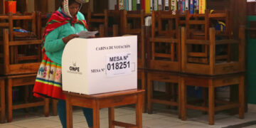 Calma en la segunda vuelta electoral en Perú entre Fujimori y Sánchez