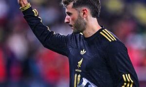 Santiago Giménez habla sobre su regreso y minutos ante Australia