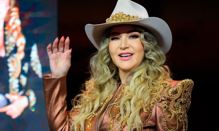 Alicia Villarreal desmiente rumores de ruptura con Cibad Hernández