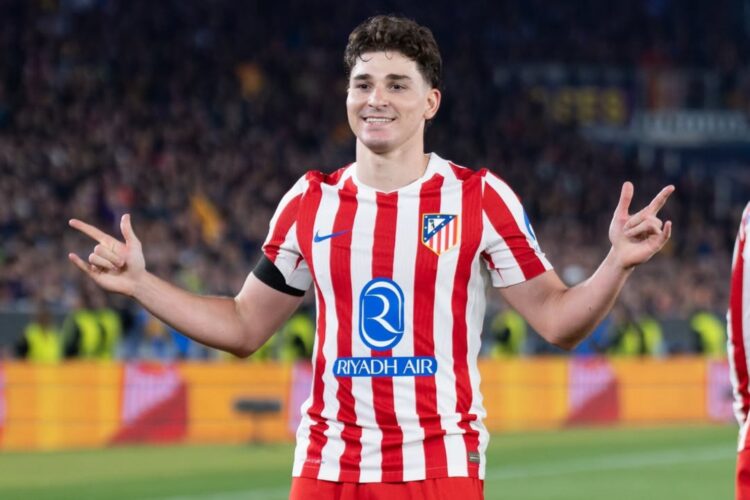 Real Madrid ofreció 150 millones por Julián Álvarez; Atlético lo rechazó y aclaró: "No les agradecemos nada"