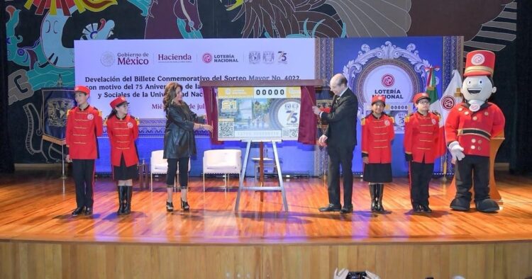 Lotería Nacional lanza billete conmemorativo por 75 años de la FCPyS